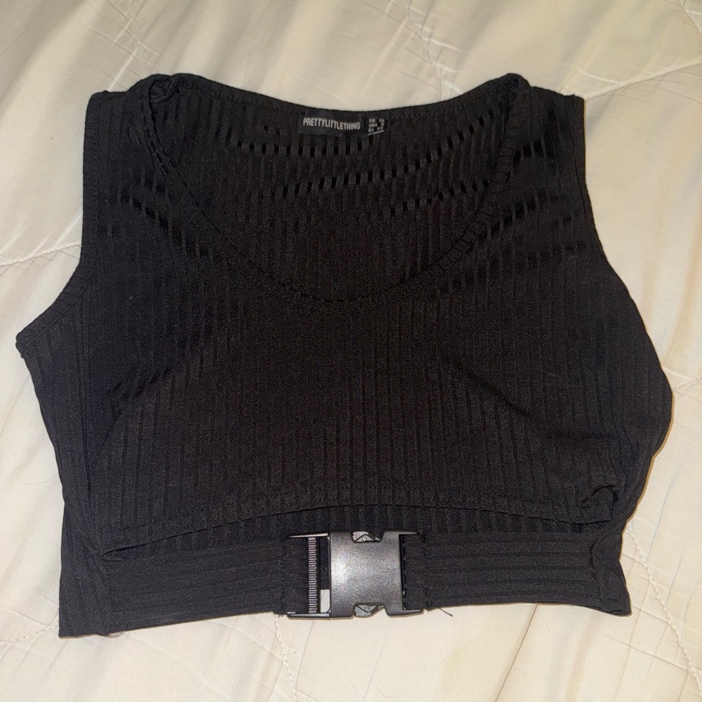 PrettyLittleThing Black Ribbed Sleeveless Crop Top